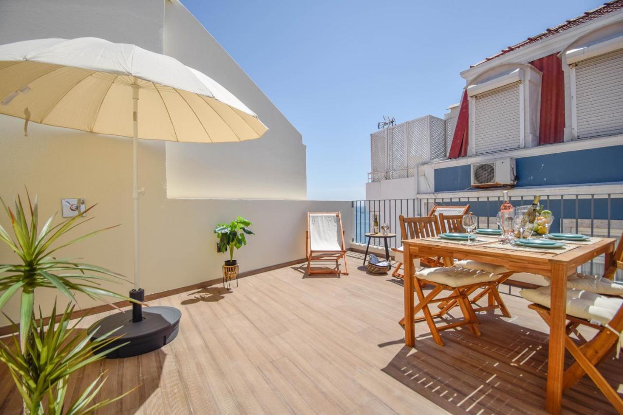 Central & Stylish 2 Bedroom Apartment W/ Balcony 卡斯凯什 外观 照片