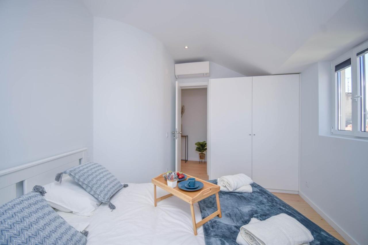 Central & Stylish 2 Bedroom Apartment W/ Balcony 卡斯凯什 外观 照片